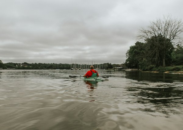 Comment organiser une expédition de kayak dans les îles Åland, Finlande : itinéraires et conseils de sécurité ?